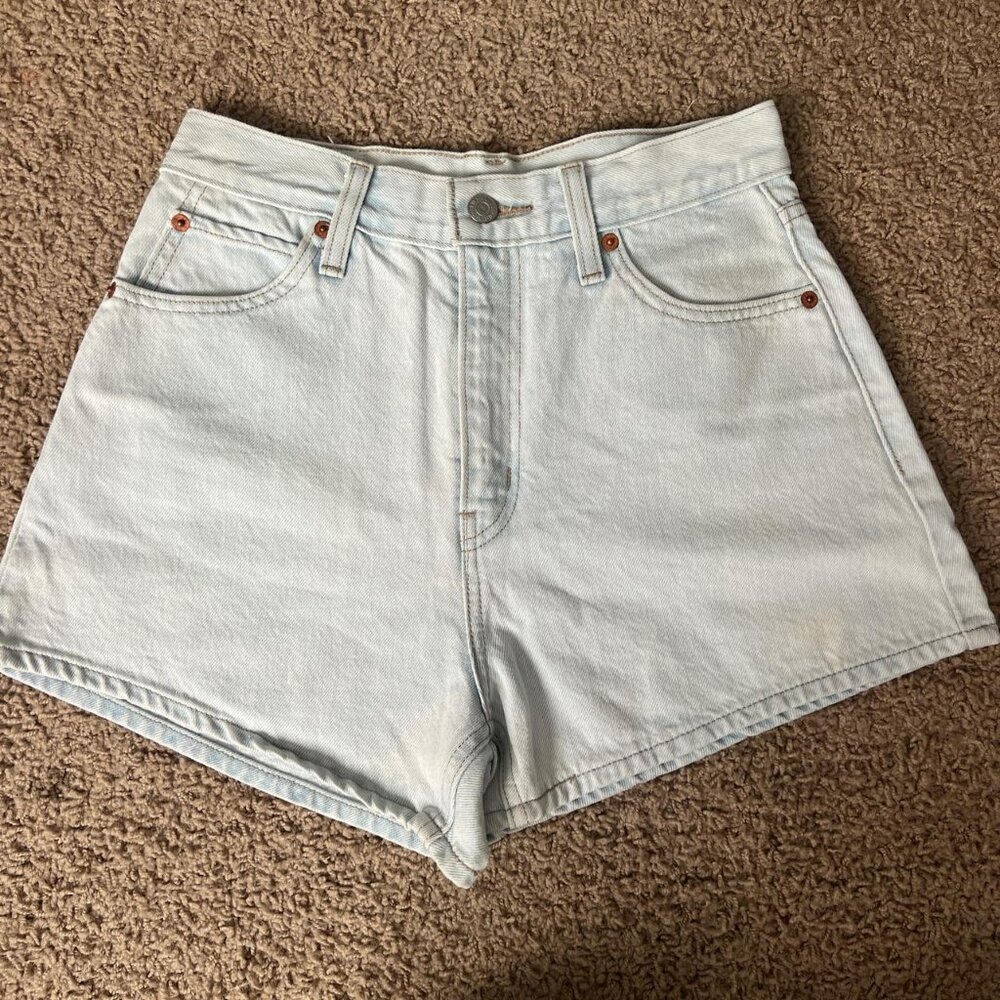 Levi's cream and white high waisted blue denim mom shorts